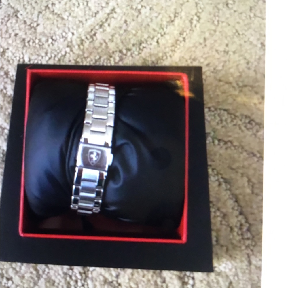 Watch - Picture 8 of 8